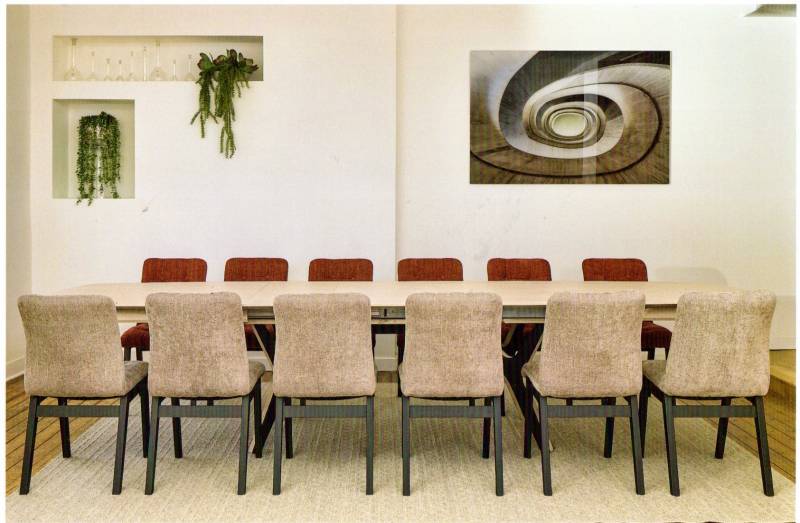 TABLE de salle à manger en chêne jusqu'à 3m70 de longueur                   370 cm NEO en chêne